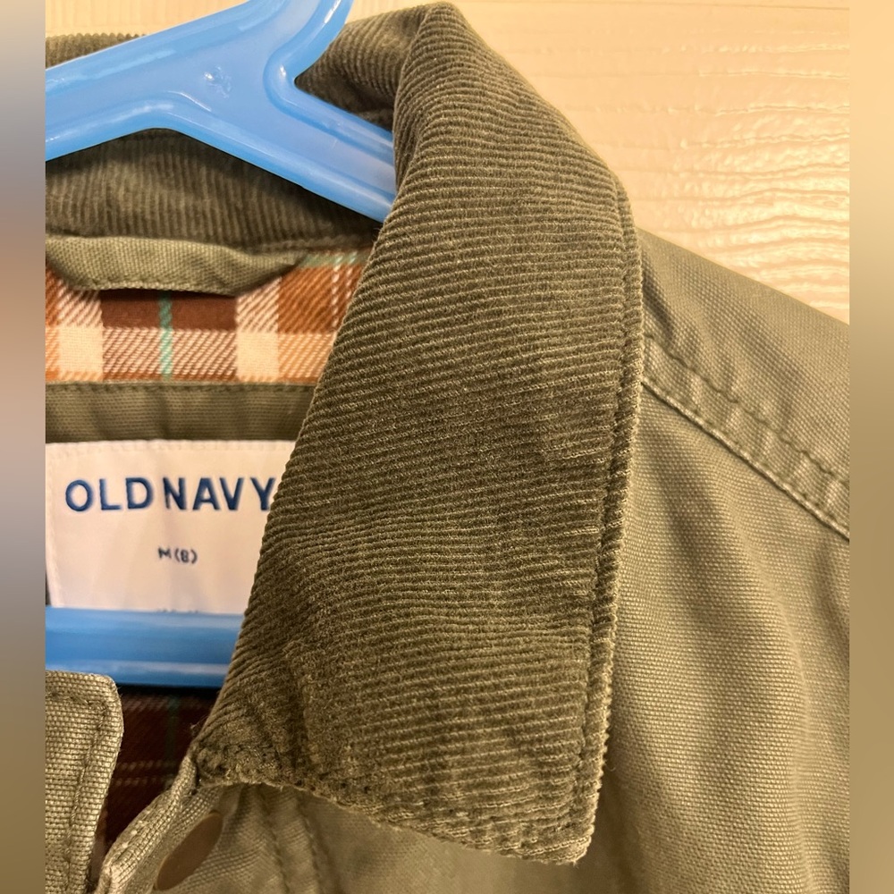 Old Navy Boys Green Jacket. Inside flannel. Size 8. - Picture 9 of 10